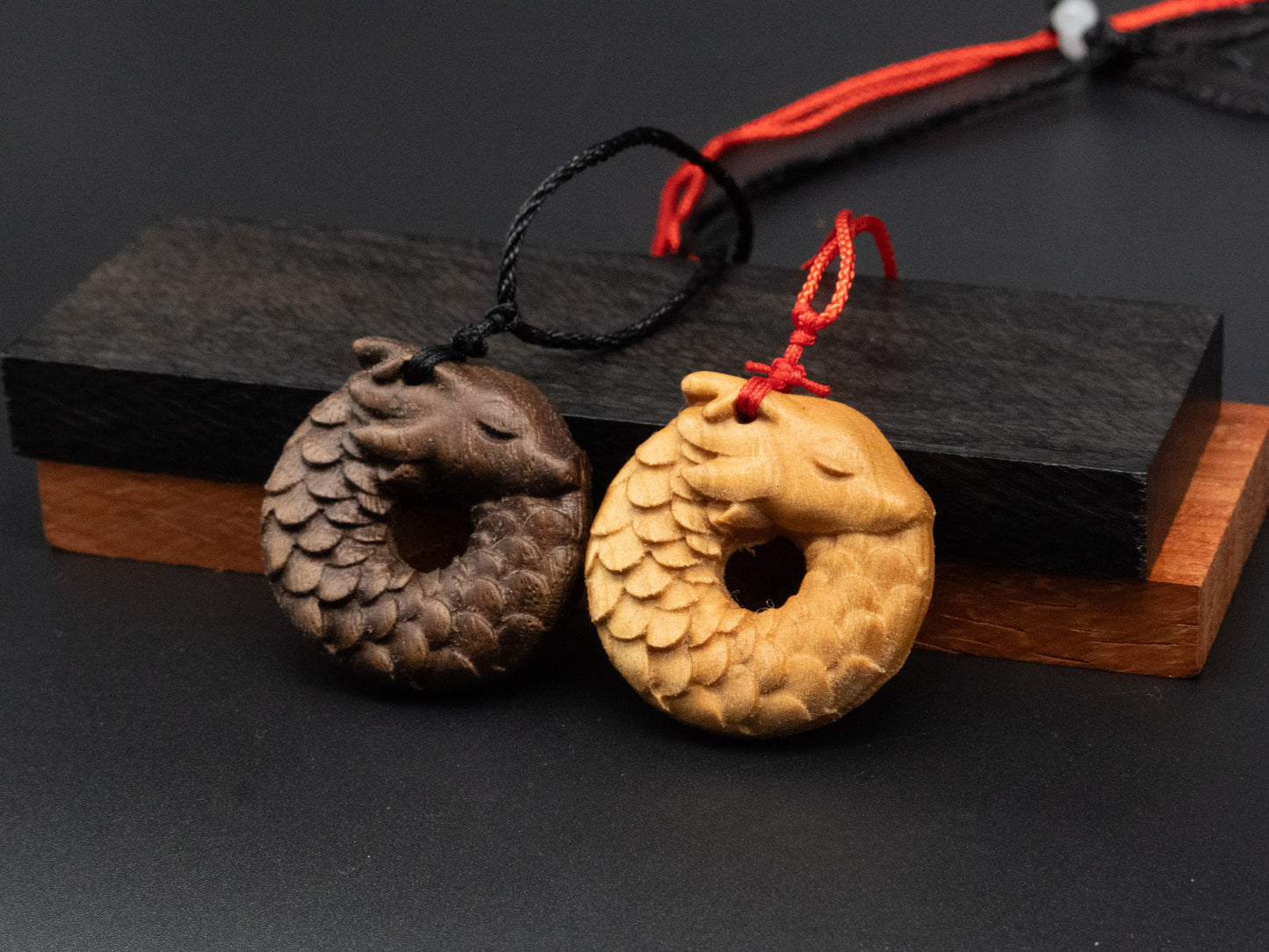 wood pendant,wooden dragon,wooden dragon pendant,Dragon circle,wood carving,carve pendant,carve dragon pendant,carve wooden pendant,