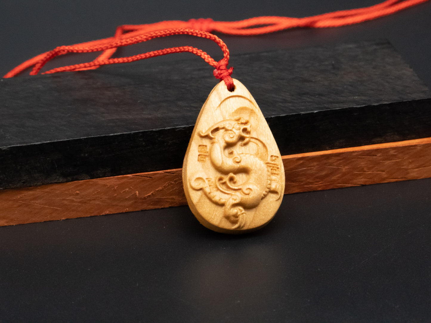 wood pendant,wooden dragon,wooden dragon pendant,Dragon circle,wood carving,carve pendant,carve dragon pendant,carve wooden pendant,