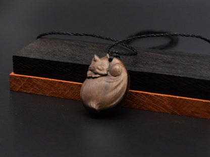 wood pendant, fox pendant,fox necklace,autumn fox,animal necklace,wood carving,carve pendant,carve wood,meaning perfect love