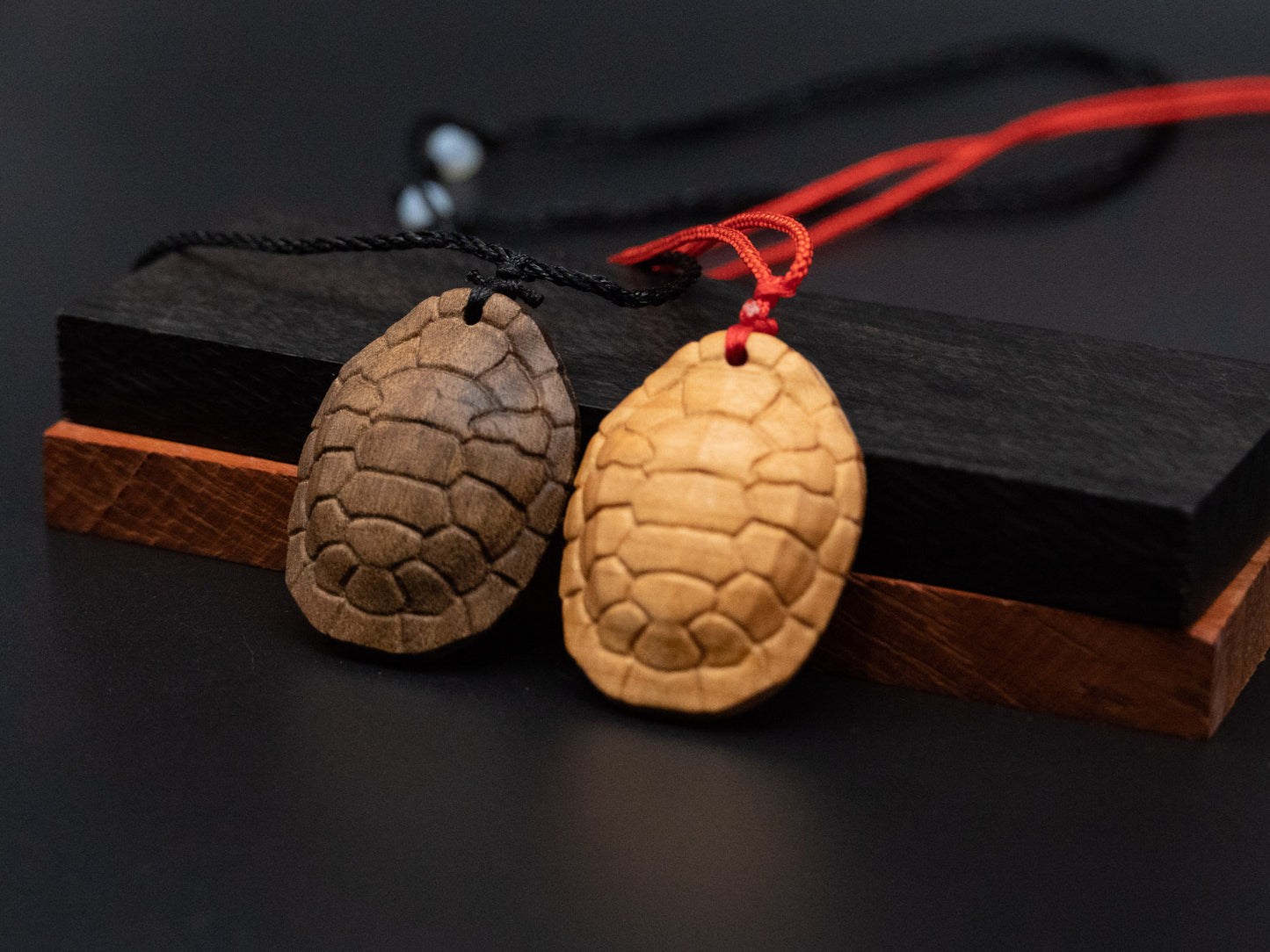 turtle necklace,turtle pendant,turtle shell,turtle gift,wood pendant,wood turtle  pendant,wood carving,turtle shell pendant,