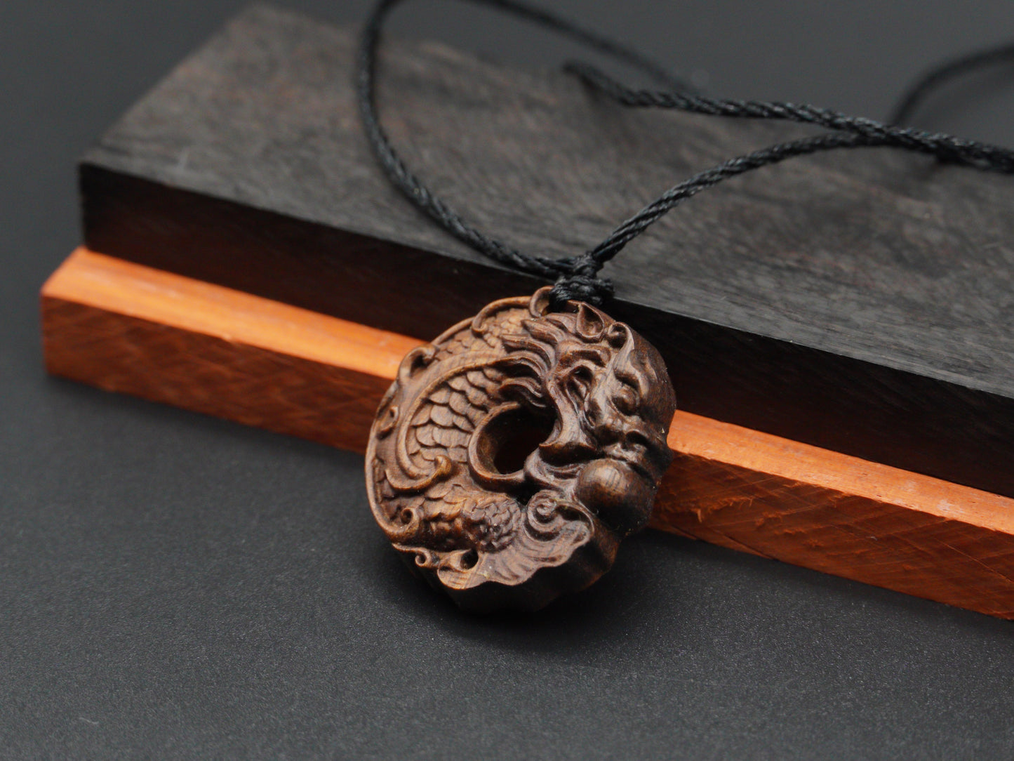 wood pendant,wooden dragon,wooden dragon pendant,Dragon circle,wood carving,carve pendant,carve dragon pendant,carve wooden pendant,