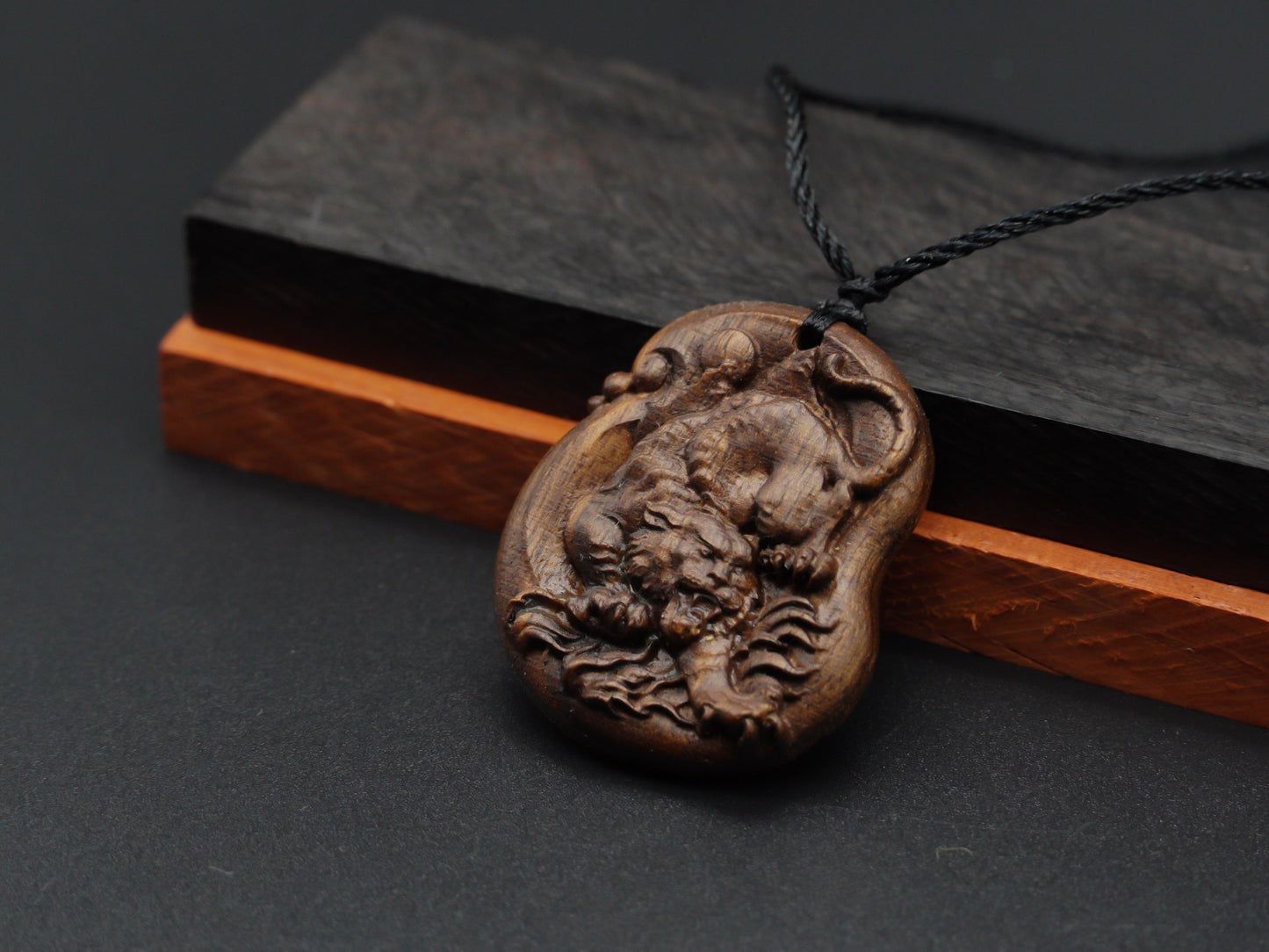 wood pendant,Tiger pendant,engraved necklace,carve wood Tiger necklace,gift for him,Animal Necklace,Exotic Wood Necklace