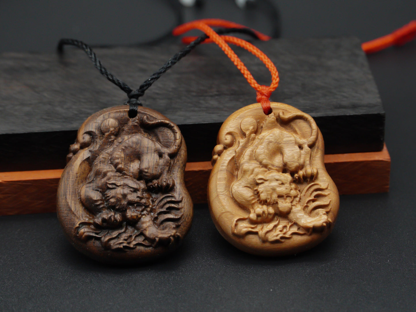 wood pendant,Tiger pendant,engraved necklace,carve wood Tiger necklace,gift for him,Animal Necklace,Exotic Wood Necklace