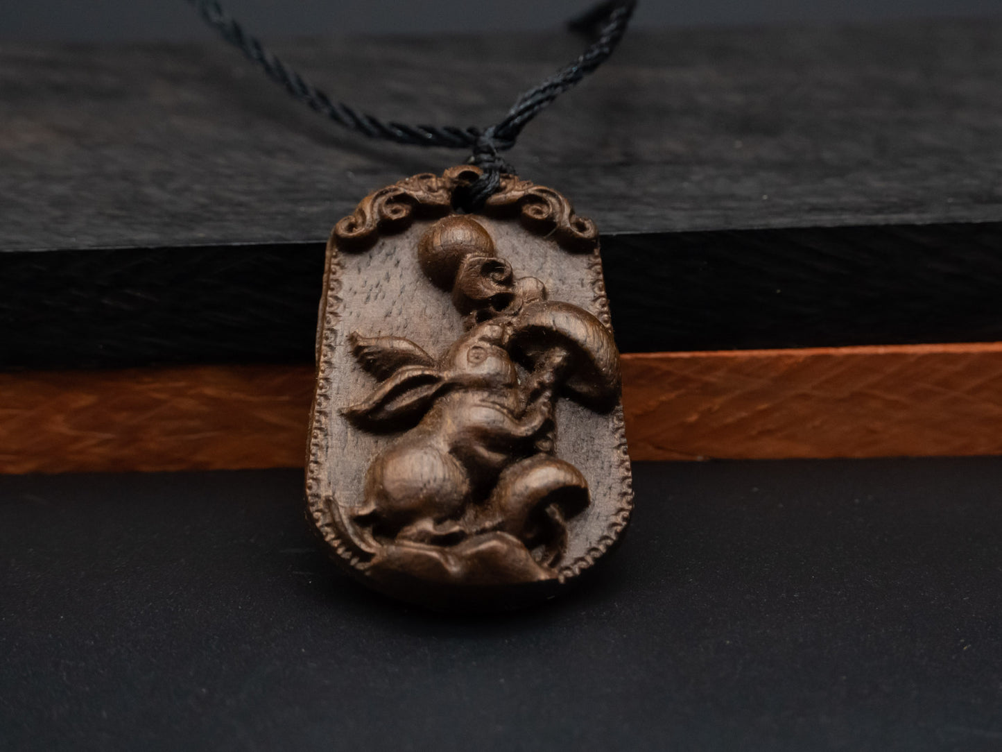 wood pendant,rabbit pendant,engraved necklace,birthday gift,year of the rabbit,carve rabbit pendant,carve  wood necklace,Zodiac