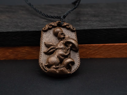 wood pendant,rabbit pendant,engraved necklace,birthday gift,year of the rabbit,carve rabbit pendant,carve  wood necklace,Zodiac