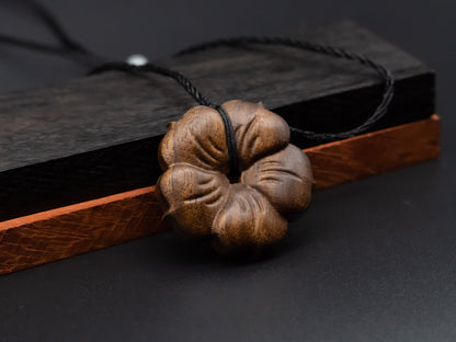 wooden pendant,flower pendant,wood flower,flower necklace,gift for her,,flower jewelry,wood pendant,gift for mom,wood carving