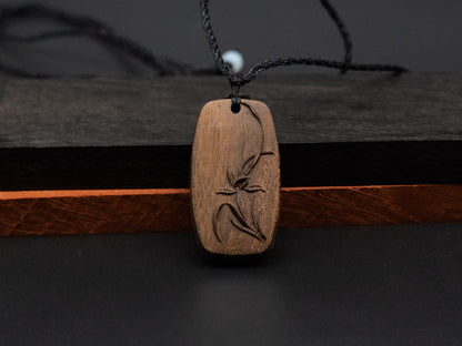 wood pendant,carve flower pendant,flower necklace gift for her,carve wood necklace,means Beauty and Elegance