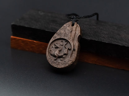 tiger necklace,wood pendant,engraved necklace,mens necklace,animal necklace, wood tiger necklace,Symbolizing unstoppable force,vintage tiger