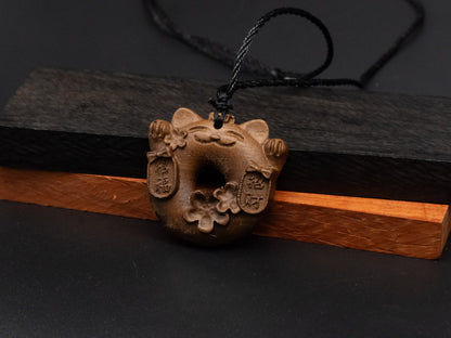 wood pendant,wooden cat,wooden cat pendant,cat circle,wood carving,carve pendant,carve cat pendant,carve wooden pendant