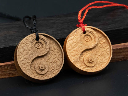 Tai Chi pendant,yin yang necklace,Taoism,Taiqi symbol,wood carving,carve pendant,carve wood,carve wooden pendant