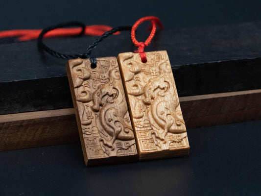 wood pendant,wooden dragon,wooden dragon pendant,Dragon circle,wood carving,carve pendant,carve dragon pendant,carve wooden pendant,