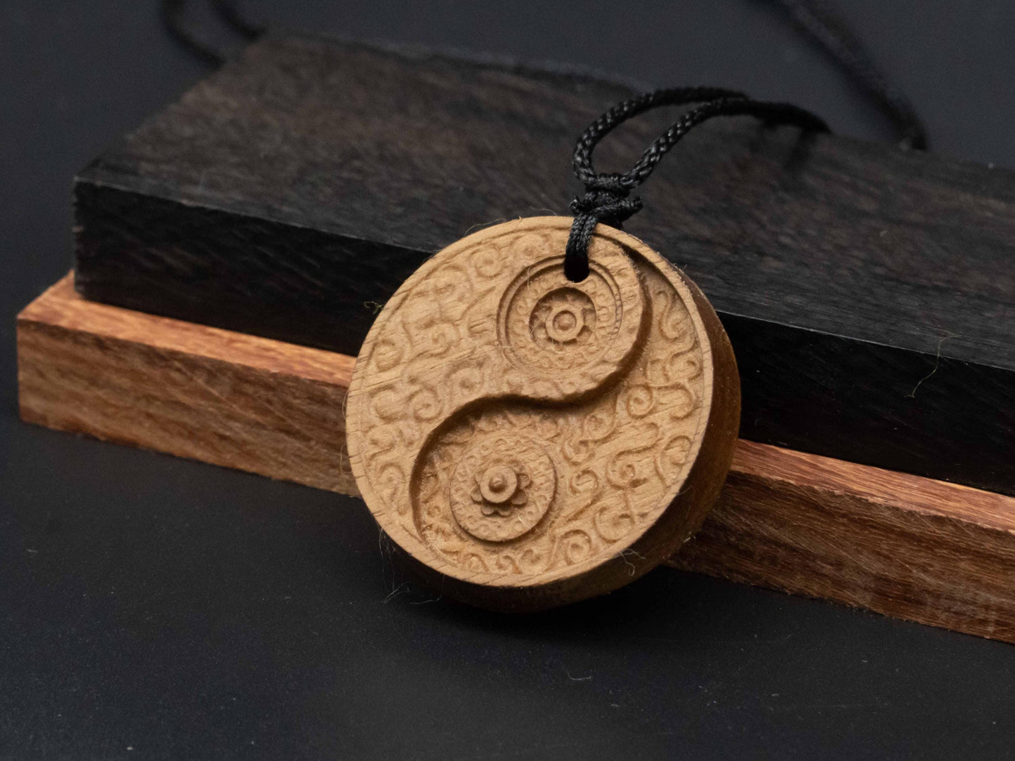 Tai Chi pendant,yin yang necklace,Taoism,Taiqi symbol,wood carving,carve pendant,carve wood,carve wooden pendant