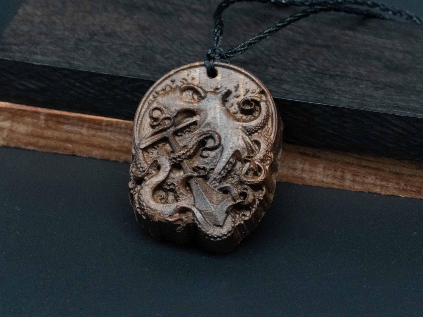 Octopus Necklace,octopus Pendant,wood carving,Octopus Art,Octopus Gifts,Octopus Jewelery Black Walnut wood,Cherry Wood