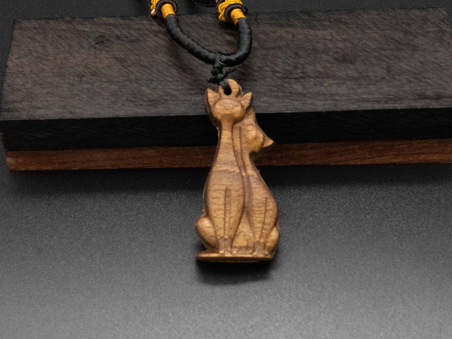 animal jewelry gift,wooden cat,cat pendant,cat necklace,wood carving,carve pendant,carve cat pendant,carve wooden pendant