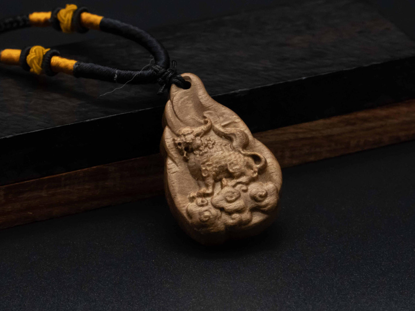 Lion pendand,wood carving,Lion head relief,Lion necklace,carve wooden pendant,carve pendant,carve wood